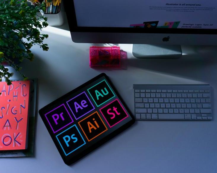 Акции Adobe выросли после внедрения ИИ технологий